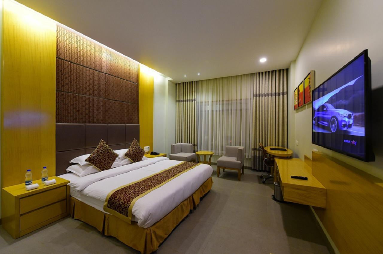 Hotel H - Sandhill Hotels Private Limited Ānand Exterior foto
